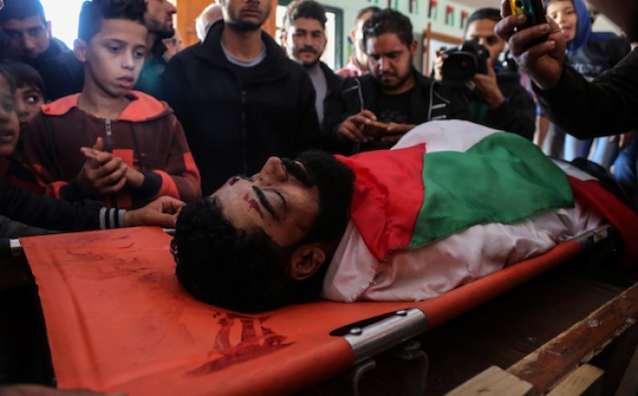 جماهير غفيرة تشيع جثمان الشهيد باسل إبراهيم